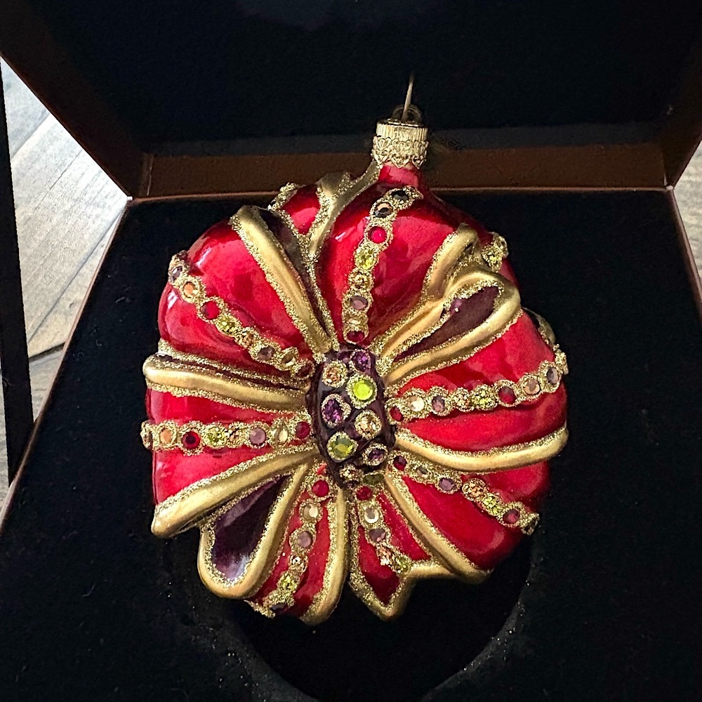 JAY STRONGWATER IN BOX JEWELED ORNAMENT CHRISTMAS HOLIDAY RED GREEN 2003 POLAND